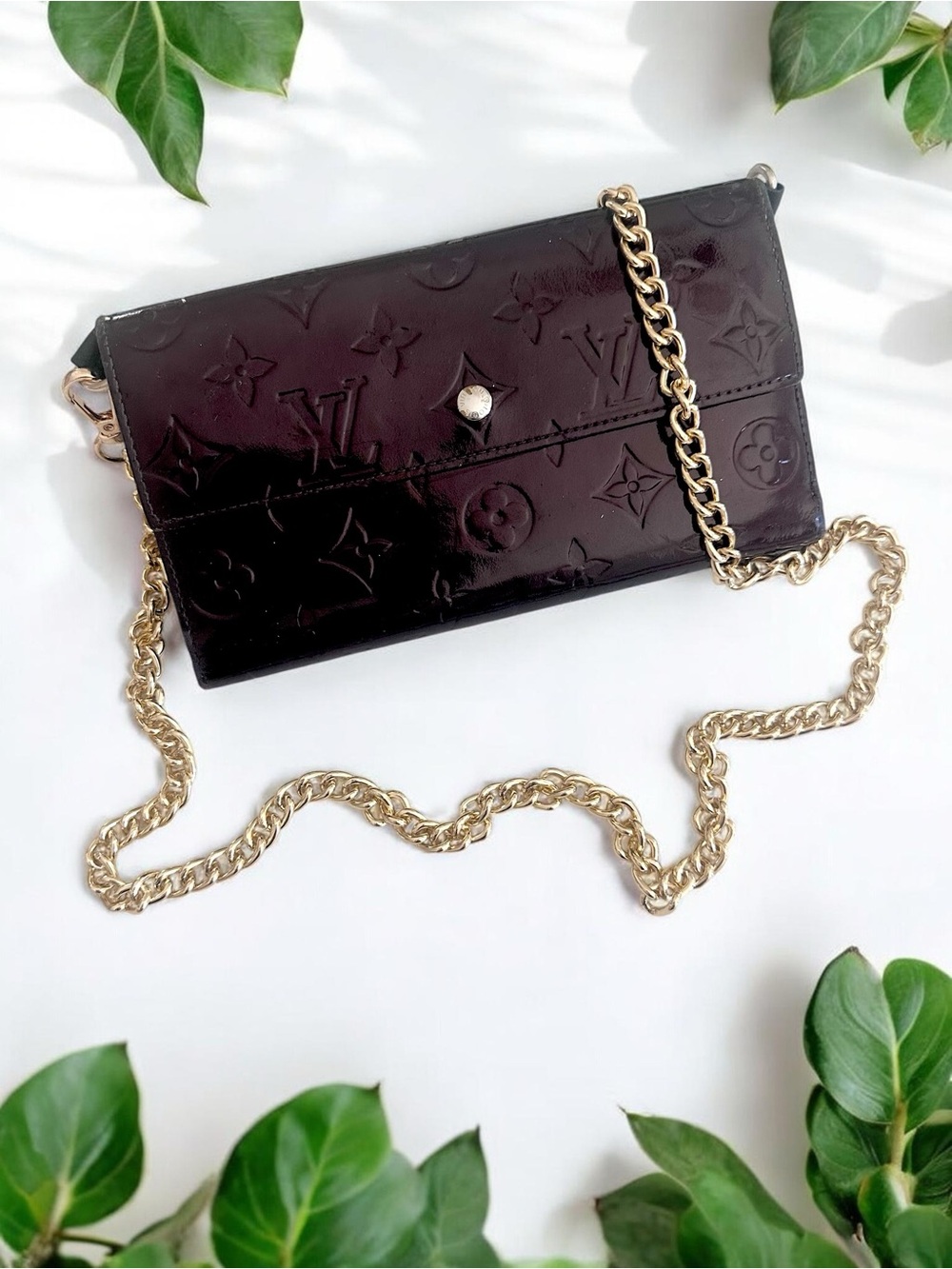 Louis Vuitton Vernis Sarah Wallet - Picture 2 of 8